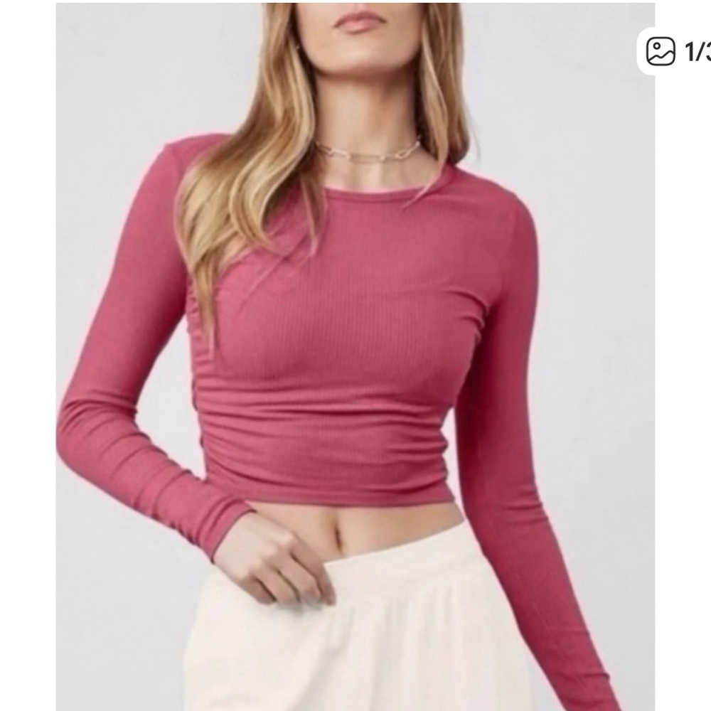 ALO Yoga Gather Long sleeve XS raspberry